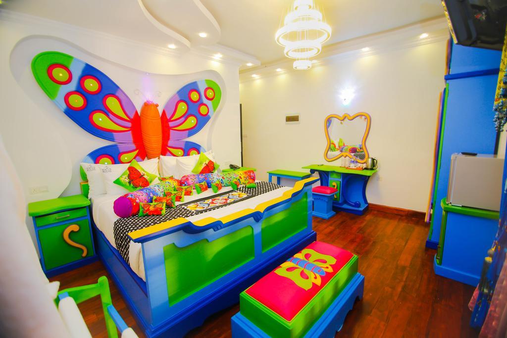 אנוראדפורה Hotel White House מראה חיצוני תמונה