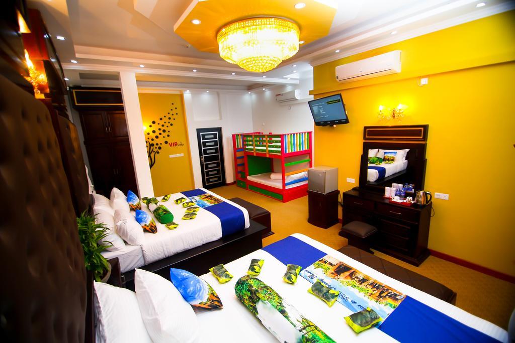 אנוראדפורה Hotel White House מראה חיצוני תמונה