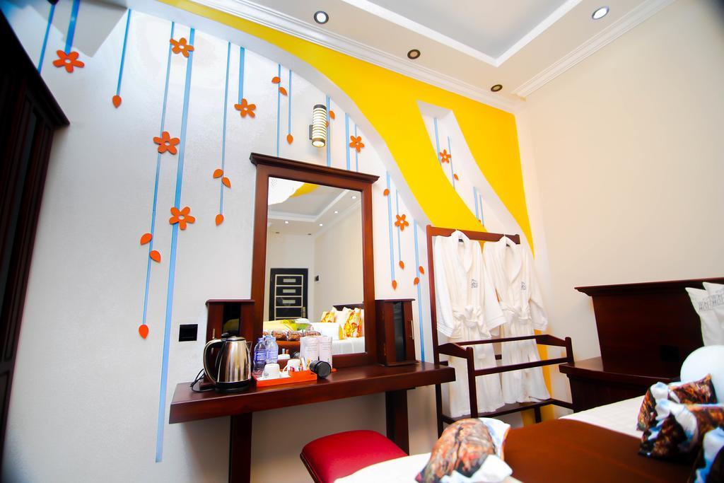 אנוראדפורה Hotel White House מראה חיצוני תמונה
