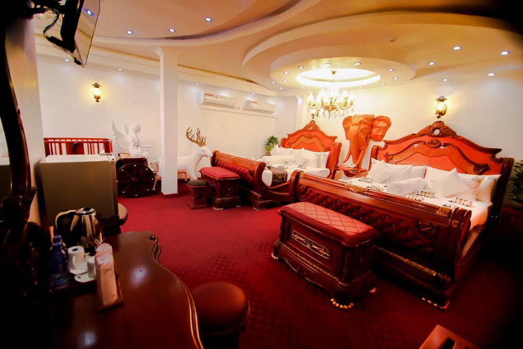 אנוראדפורה Hotel White House מראה חיצוני תמונה